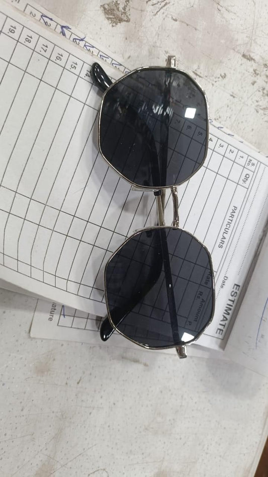 Suga Octagon Round Black Sunglass - TRENZY CART